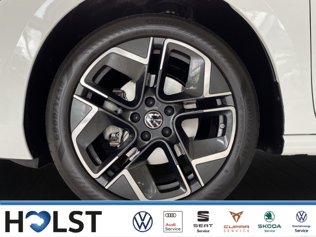 Passat Variant 2.0TDI DSG Elegance AHK Pano