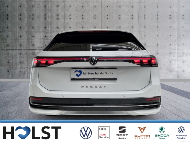 Passat Variant 2.0TDI DSG Elegance AHK Pano