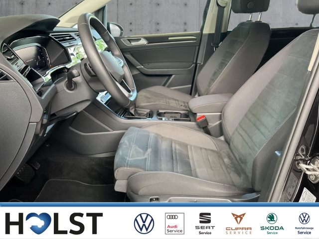 Touran 2.0 TDI DSG Highline RüFaKa 7-Sitze AHK Navi Standhzg. Pano