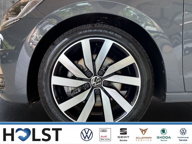 Touran 1.5TSI DSG Highline AHK 7Sitzer 18 Kamera Stdhz. Pano