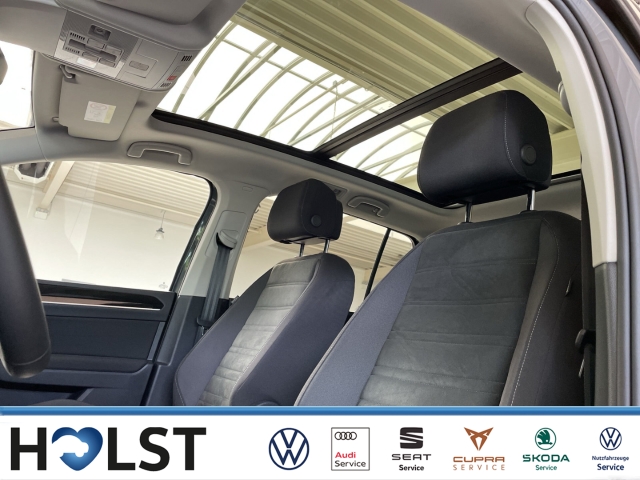 Touran 1.5TSI DSG Highline AHK 7Sitzer 18 Kamera Stdhz. Pano