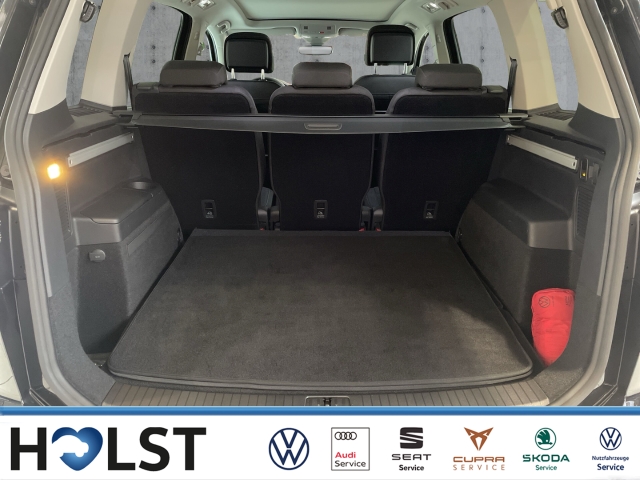 Touran 2.0TDI DSG BMT Highline Pano Navi LED ACC