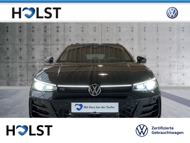 Passat 1.5TSI eHybrid DSG R-Line IQ.DRIVE AHK PANO HUD