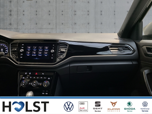 T-Roc 2.0TSI DSG R 4M. AHK Navi Pano eHeckklappe
