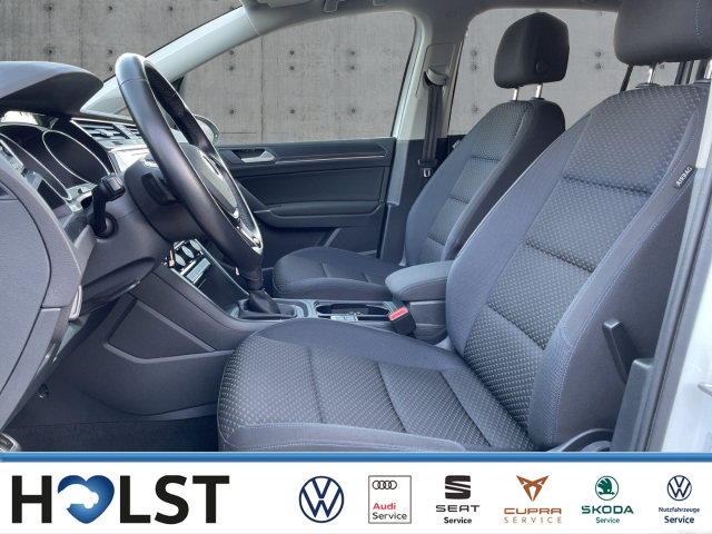 Touran 1.5TSI DSG UNITED Navi 7Sitzer AHK Kamera L&R
