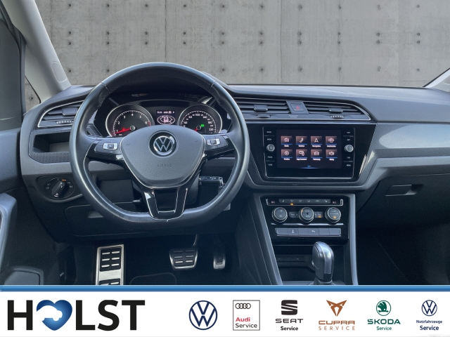 Touran 1.5TSI DSG UNITED Navi 7Sitzer AHK Kamera L&R