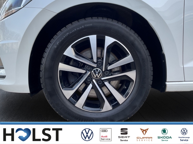 Touran 1.5TSI DSG UNITED Navi 7Sitzer AHK Kamera L&R