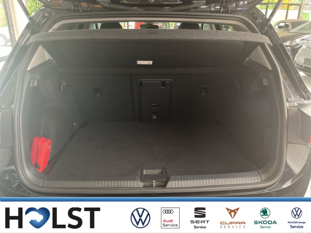 Golf VIII 1.5eTSI DSG Style L&S Paket Privacy LED