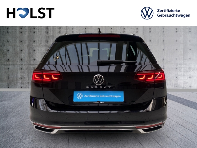 Passat Variant 2.0TDI DSG Elegance AHK+Navi+LED+ACC