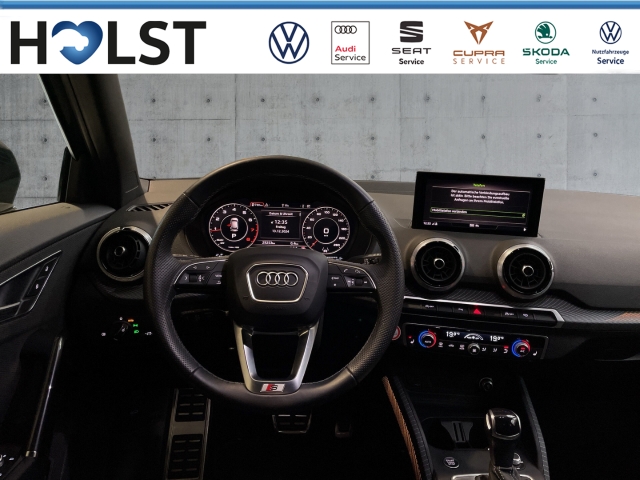 Q2 1.5TFSI DSG S-line AHK NAVI Leder LED ACC digitales Cockpit