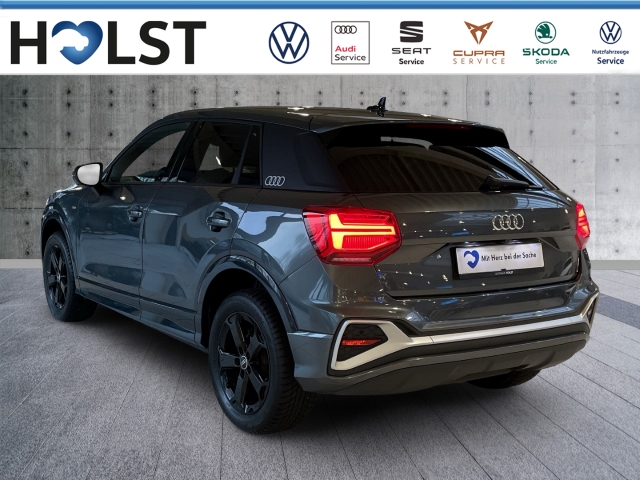 Q2 35 TFSI S-tronic S-line 18 AHK LED Style Parken Connect