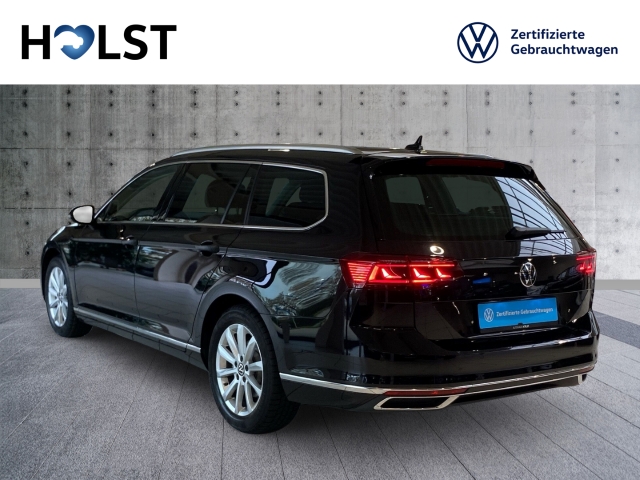 Passat Variant 2.0TDI DSG Elegance Navi LED ACC AHK