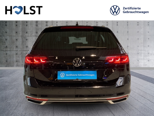 Passat Variant 2.0TDI DSG Elegance Navi LED ACC AHK