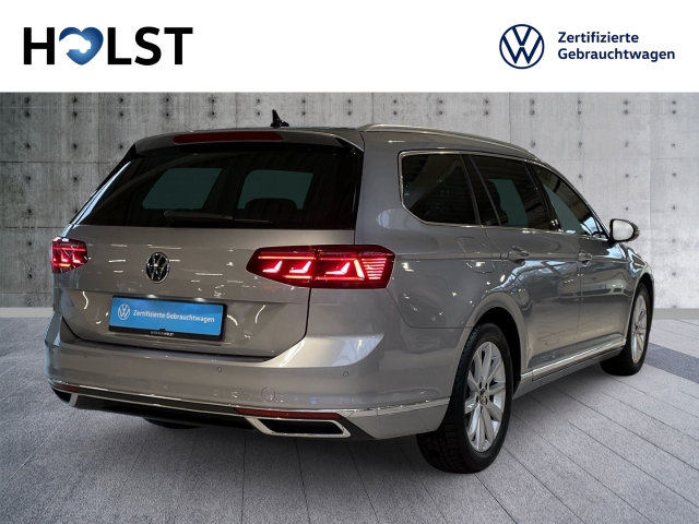 Passat Variant 2.0TDI DSG Elegance Navi LED ACC AHK