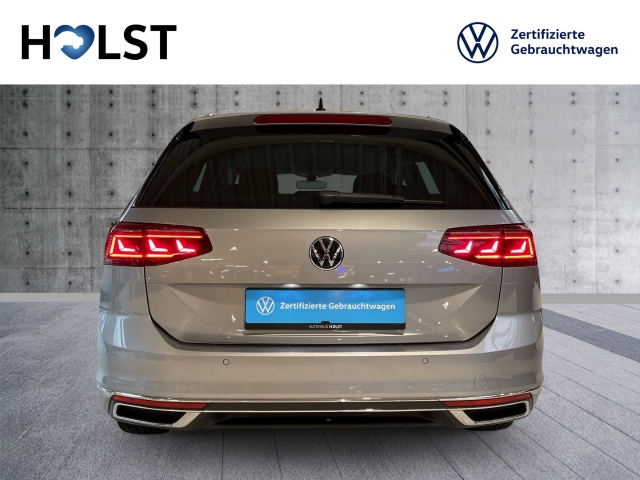 Passat Variant 2.0TDI DSG Elegance Navi LED ACC AHK