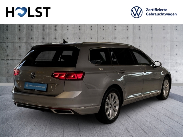 Passat Variant 2.0TDI DSG Elegance AHK Navi LED ACC GJR