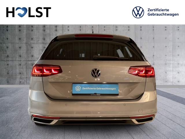 Passat Variant 2.0TDI DSG Elegance AHK Navi LED ACC GJR