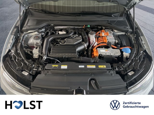 Passat 1.5TSI Ehybrid DSG Business AHK GJR HUD ACC RüFaKa