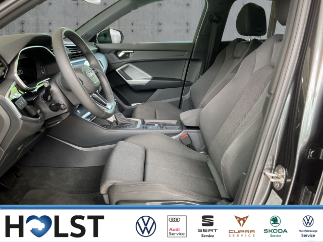 Q3 1.5TFSI S-tronic Sportback S-line NAVI GJR RüFaKa LED