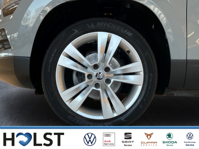 Karoq 2.0TDI Style AHK LED DAB+ PDC  Climatronic 2-Zonen