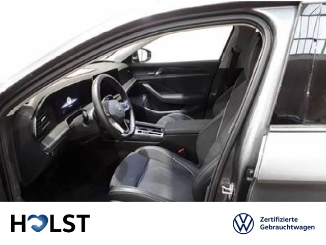 Passat 1.5TSI DSG eHybrid Business AHK GJR HUD NAVI ACC