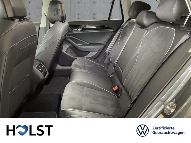 Passat 1.5TSI DSG eHybrid Business AHK GJR HUD NAVI ACC