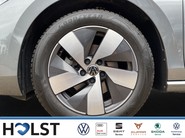 Passat 2.0TDI DSG Business, Navi AHK GJR RüFaKa