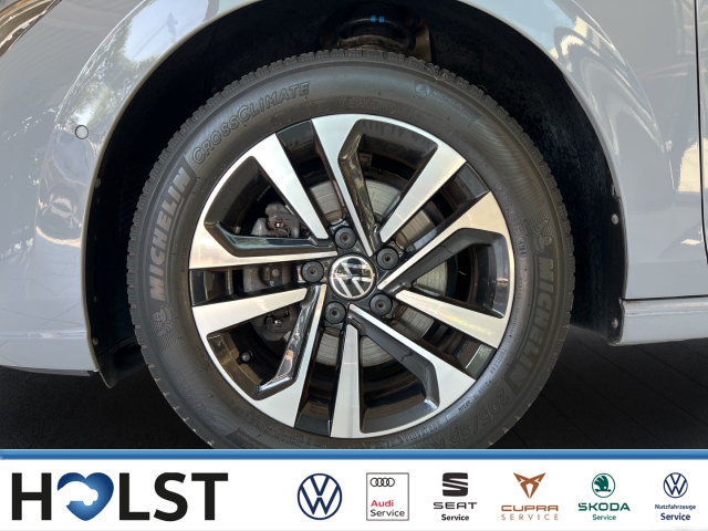 Golf VIII 1.5TSI United HuD Standh AHK ACC Kamera