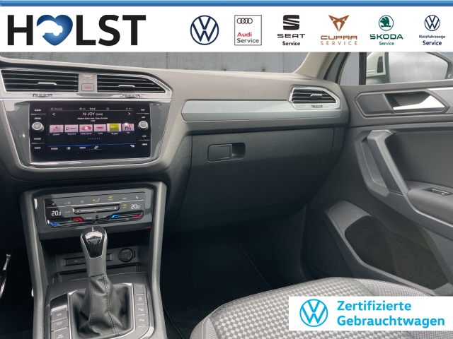 Tiguan 2.0TDI DSG Life, AHK, PANO, ACC, PDC, SHZ