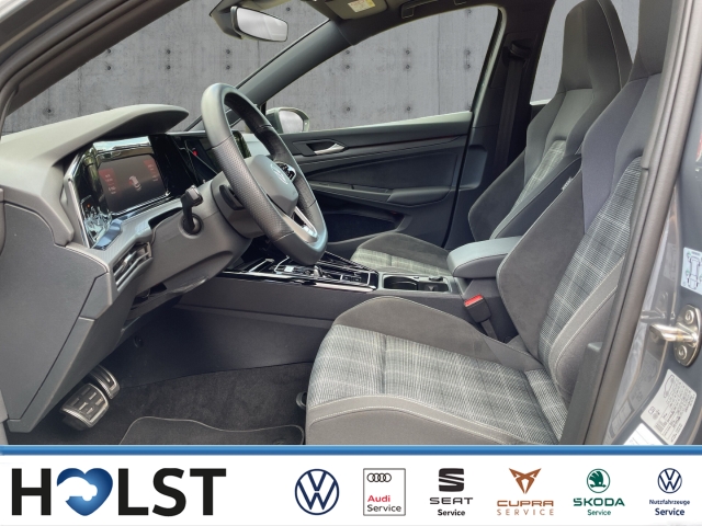 Golf VIII 2.0TDI DSG GTD DCC Matrix Pano H-K Kamera