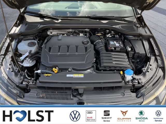 Golf VIII 2.0TDI DSG GTD DCC Matrix Pano H-K Kamera