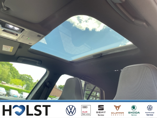 Golf VIII 2.0TDI DSG GTD DCC Matrix Pano H-K Kamera