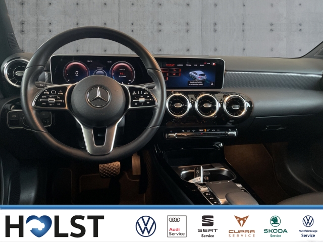 A 220 2.0L Progressive GJR LICHT+SICHT PAKET DIGT. COCKPIT