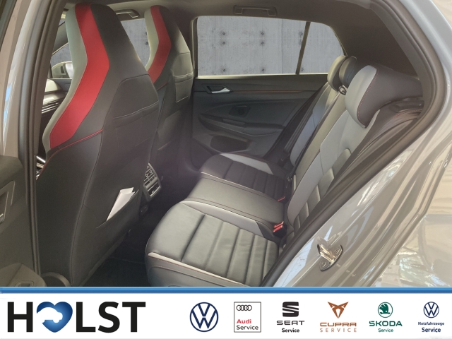 Golf VIII 2.0TFSI DSG Matrix Pano Leder DCC 19 HuD Kessy