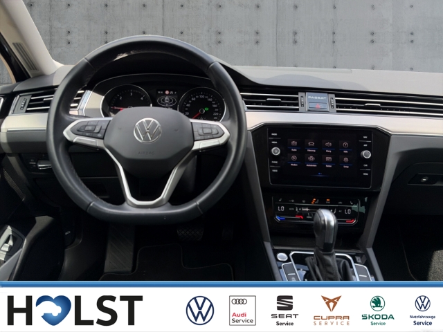 Passat 2.0TDI DSG Elegance AHK Nav Kamera
