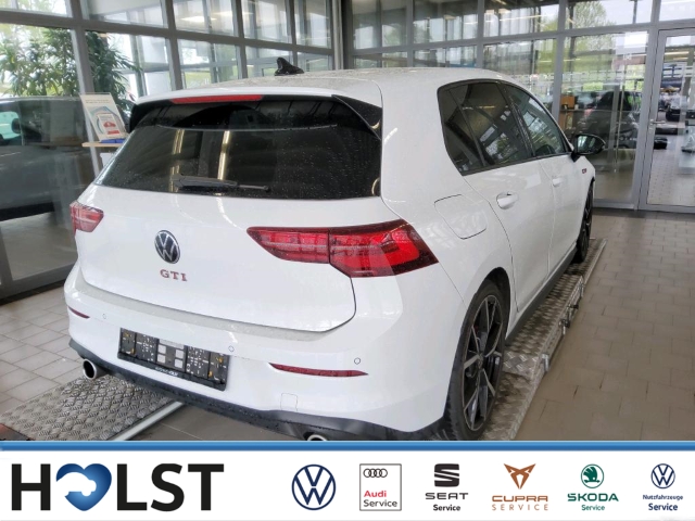 Golf GTI VIII 2.0TSI DSG MatrixLED PANO RüFaKa ACC NAVI