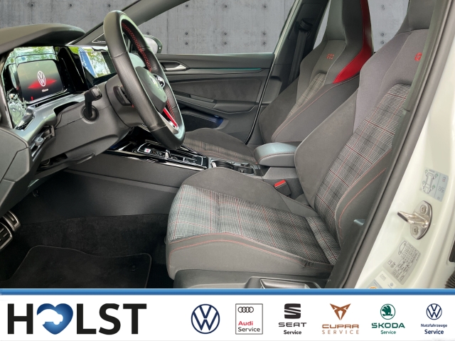 Golf GTI VIII 2.0TSI DSG MatrixLED PANO RüFaKa ACC NAVI