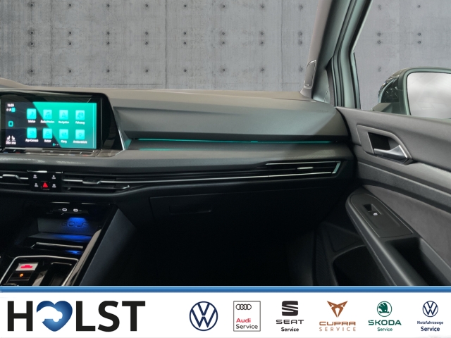 Golf GTI VIII 2.0TSI DSG MatrixLED PANO RüFaKa ACC NAVI