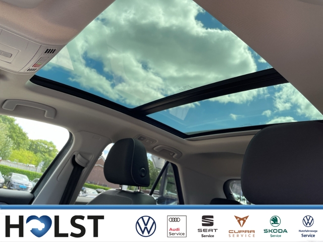 T-Roc 1.5TSI DSG Style IQ.LIGHT PANO EASY OPEN