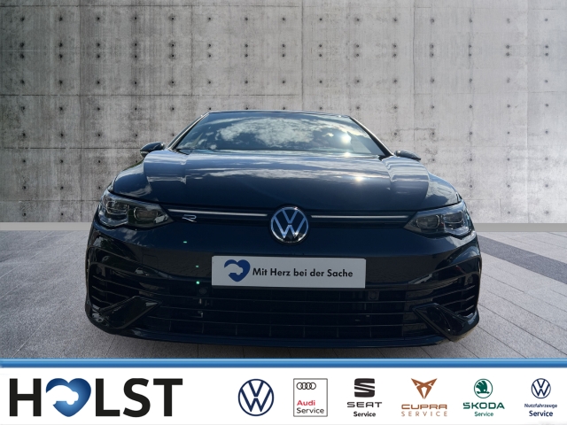 Golf VIII 2.0TSI DSG R Performance 4M. Pano Matrix-LED
