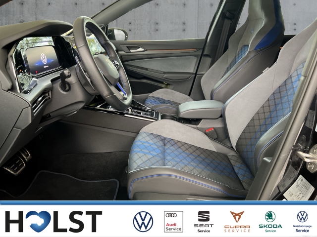 Golf R VIII Black Style IQ 19 Matrix Kessy DCC