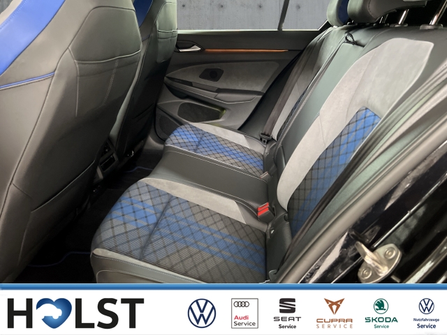 Golf R VIII Black Style IQ 19 Matrix Kessy DCC