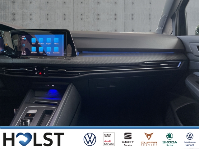 Golf VIII 2.0TSI DSG 4M Navi Kessy DCC Matrix Pano Rear H&K