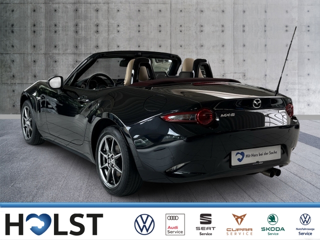 MX-5 1.5 SKYACTIV-G 131 Sakura NAVI LED BOSE-Sound