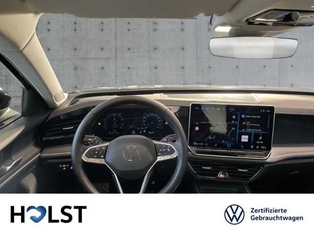 Passat 1.5TSI eHybrid DSG Business AHK GJR ACC LenkrHZ