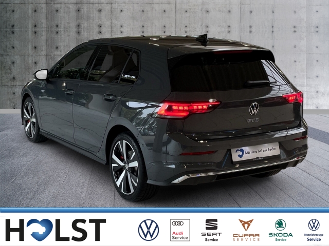 Golf VIII 1.5TSI eHybrid GTE AHK DCC Matrix 18''