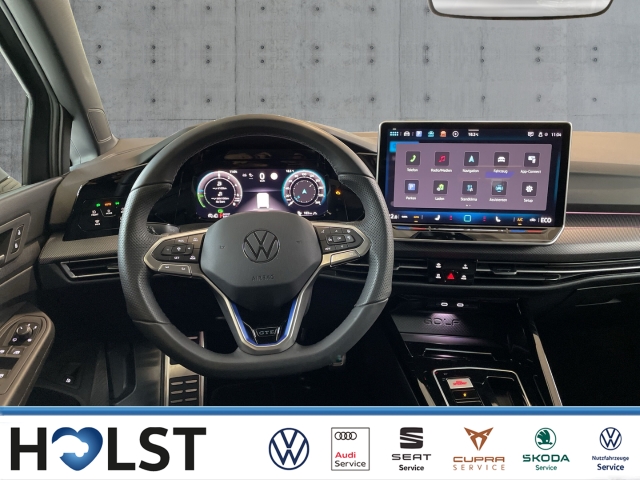 Golf VIII 1.5TSI eHybrid GTE AHK DCC Matrix 18''