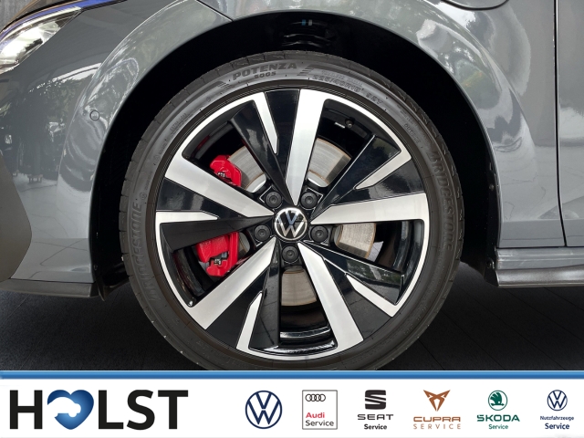 Golf VIII 1.5TSI eHybrid GTE AHK DCC Matrix 18''