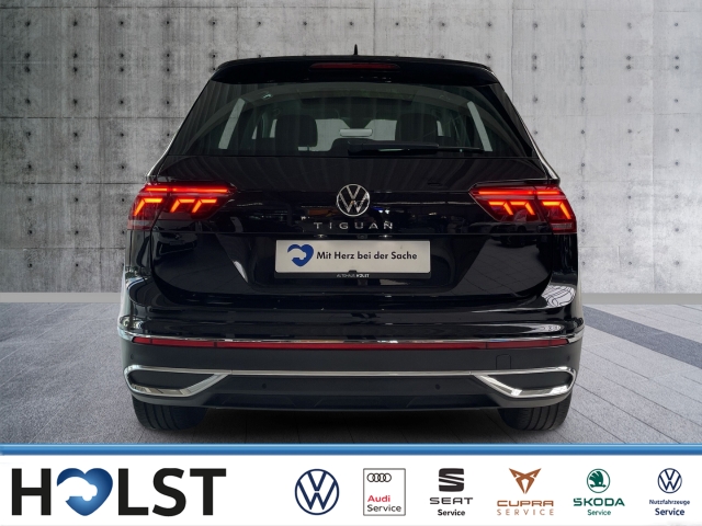 Tiguan 2.0TDI Elegance AHK Pano Kamera Matrix-LED