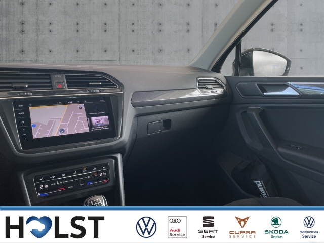 Tiguan 2.0TDI Elegance AHK Pano Kamera Matrix-LED